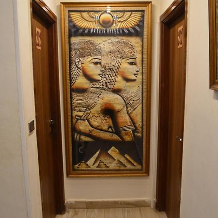 Hotel Queen Cleopatra Pyramids View Kafret el-Gabal Esterno foto