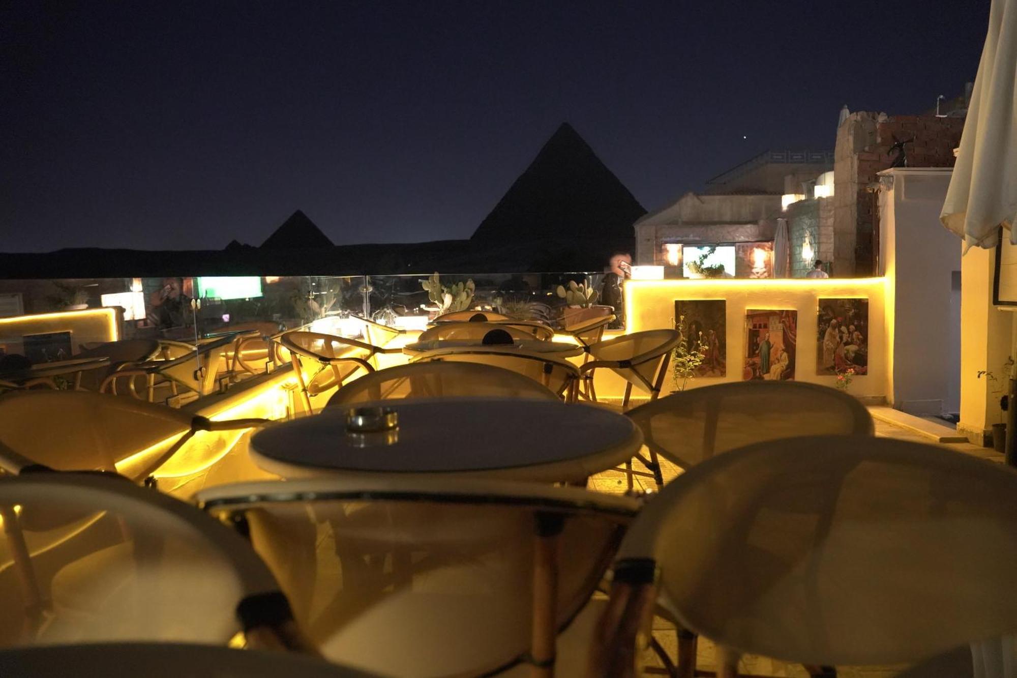 Hotel Queen Cleopatra Pyramids View Kafret el-Gabal Esterno foto