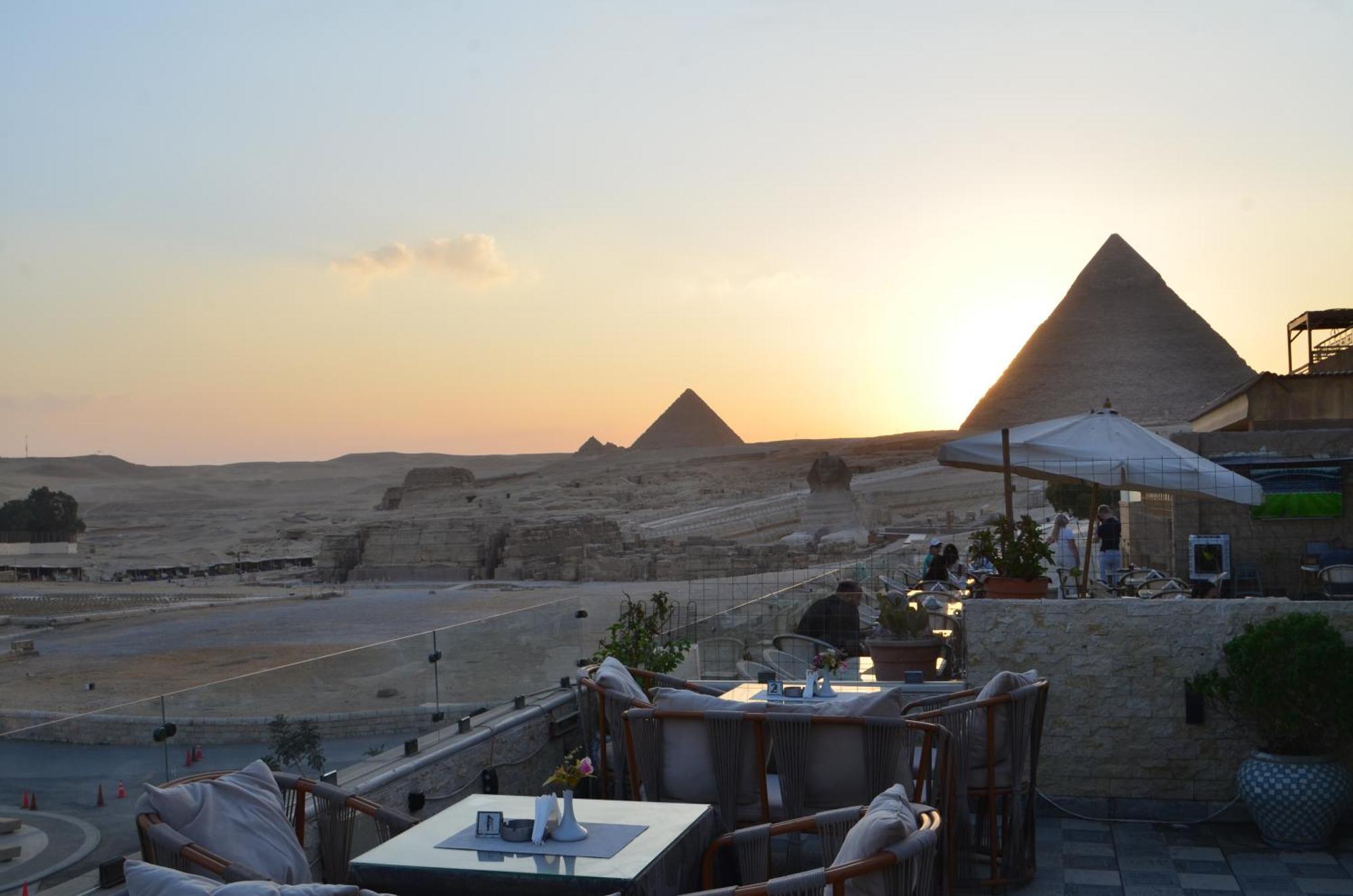 Hotel Queen Cleopatra Pyramids View Kafret el-Gabal Esterno foto